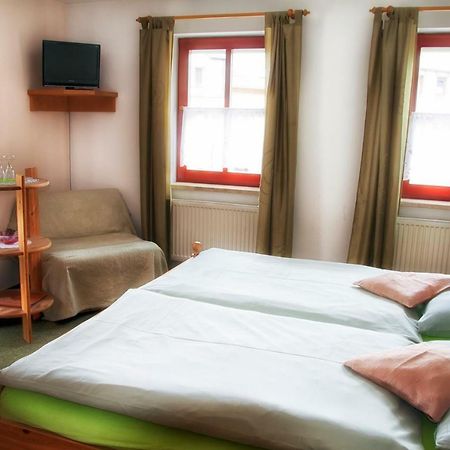 Fruehstuecks Pension Zum Postillion Klingenthal Exterior photo